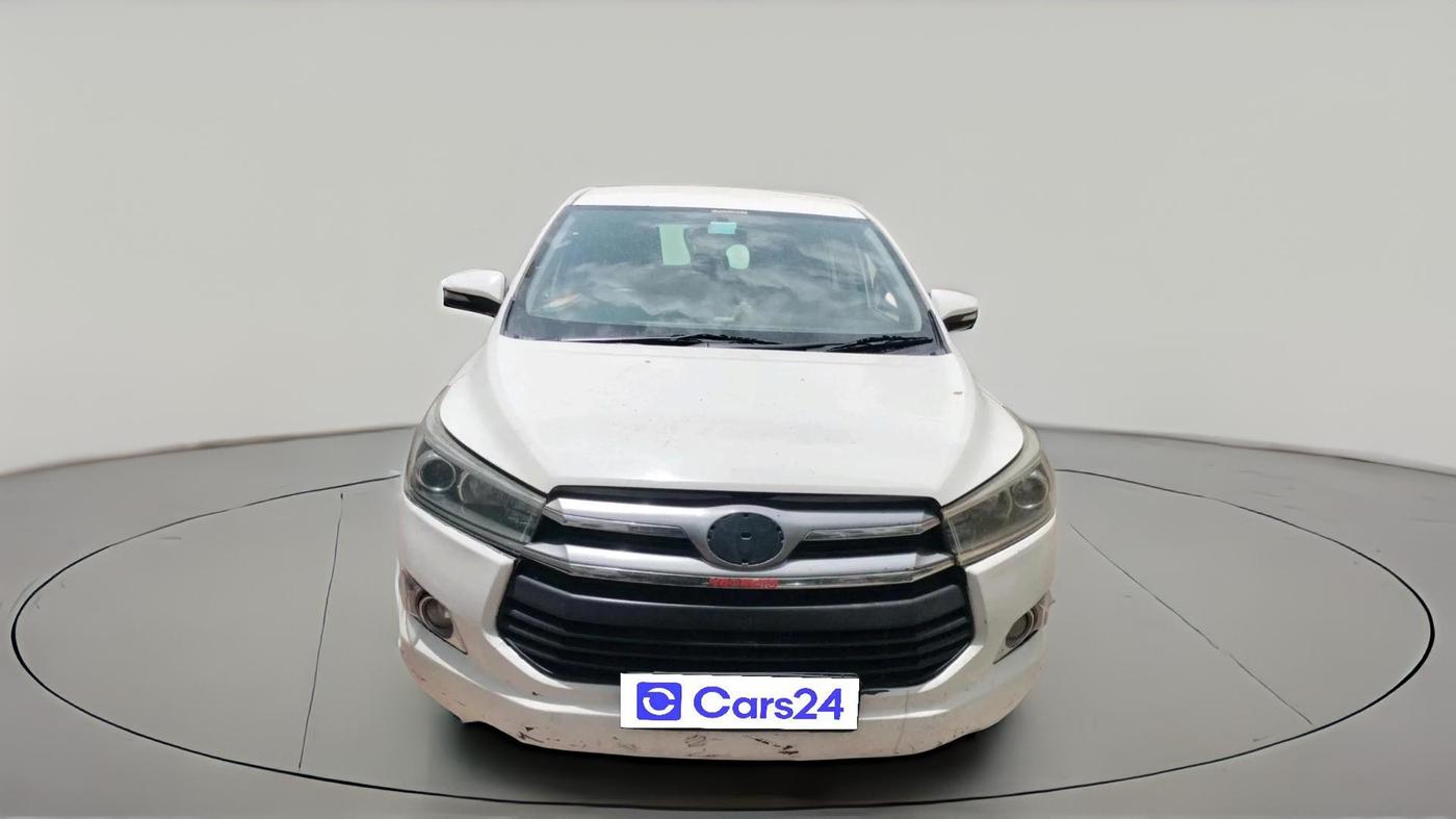 2017 Toyota Innova Crysta 2.4 VX 7 STR, Diesel, Manual, 3,76,314 km, exterior