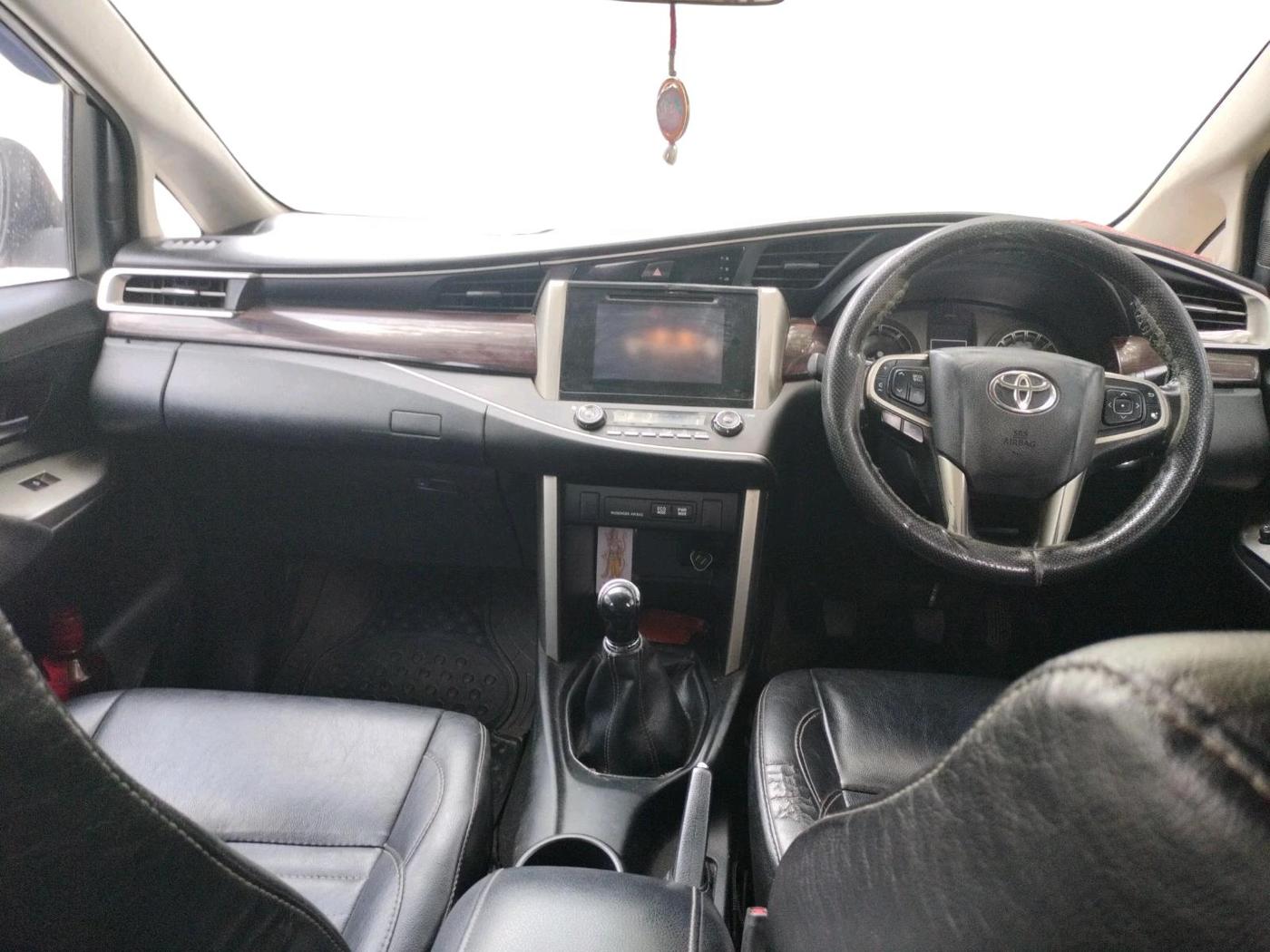 2017 Toyota Innova Crysta 2.4 VX 7 STR, Diesel, Manual, 3,76,314 km, interior