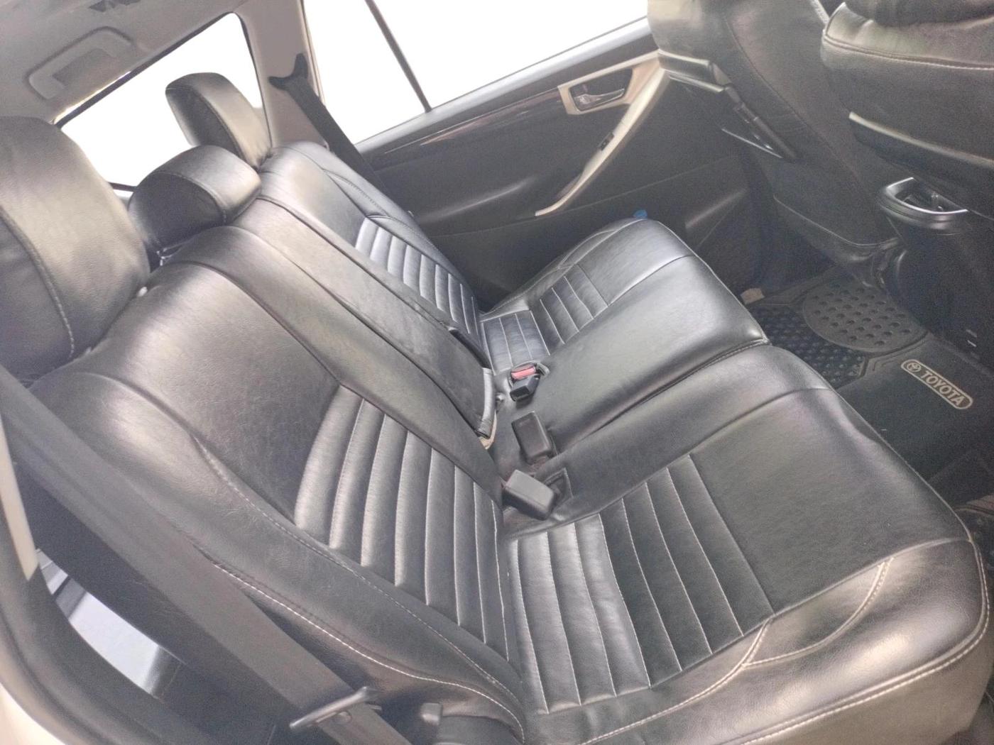 2017 Toyota Innova Crysta 2.4 VX 7 STR, Diesel, Manual, 3,76,314 km, interior