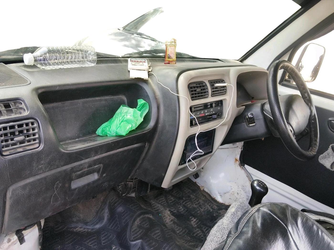 2018 Maruti Eeco 5 STR WITH A/C+HTR, CNG, Manual, 94,575 km, interior