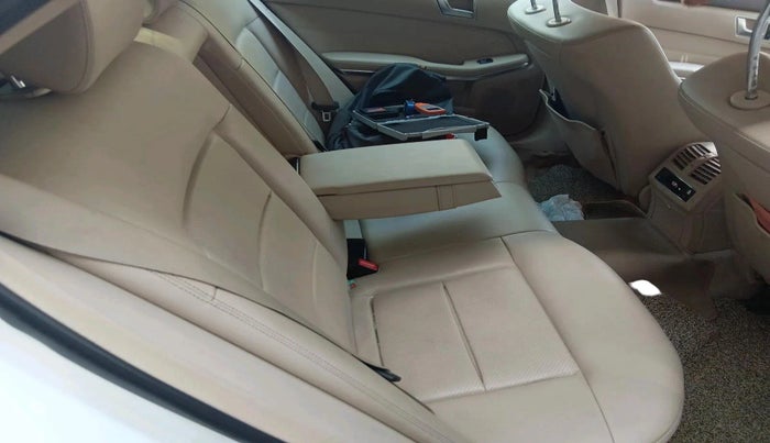 2014 Mercedes Benz E Class E 250 CDI AVANTGARDE, Diesel, Automatic, 62,997 km, interior