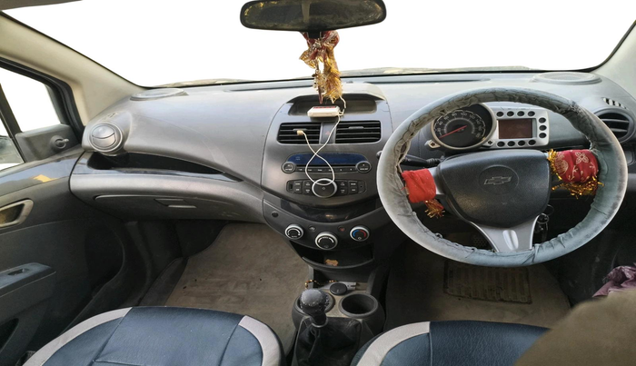 2011 Chevrolet Beat LT PETROL, Petrol, Manual, 85,150 km, interior