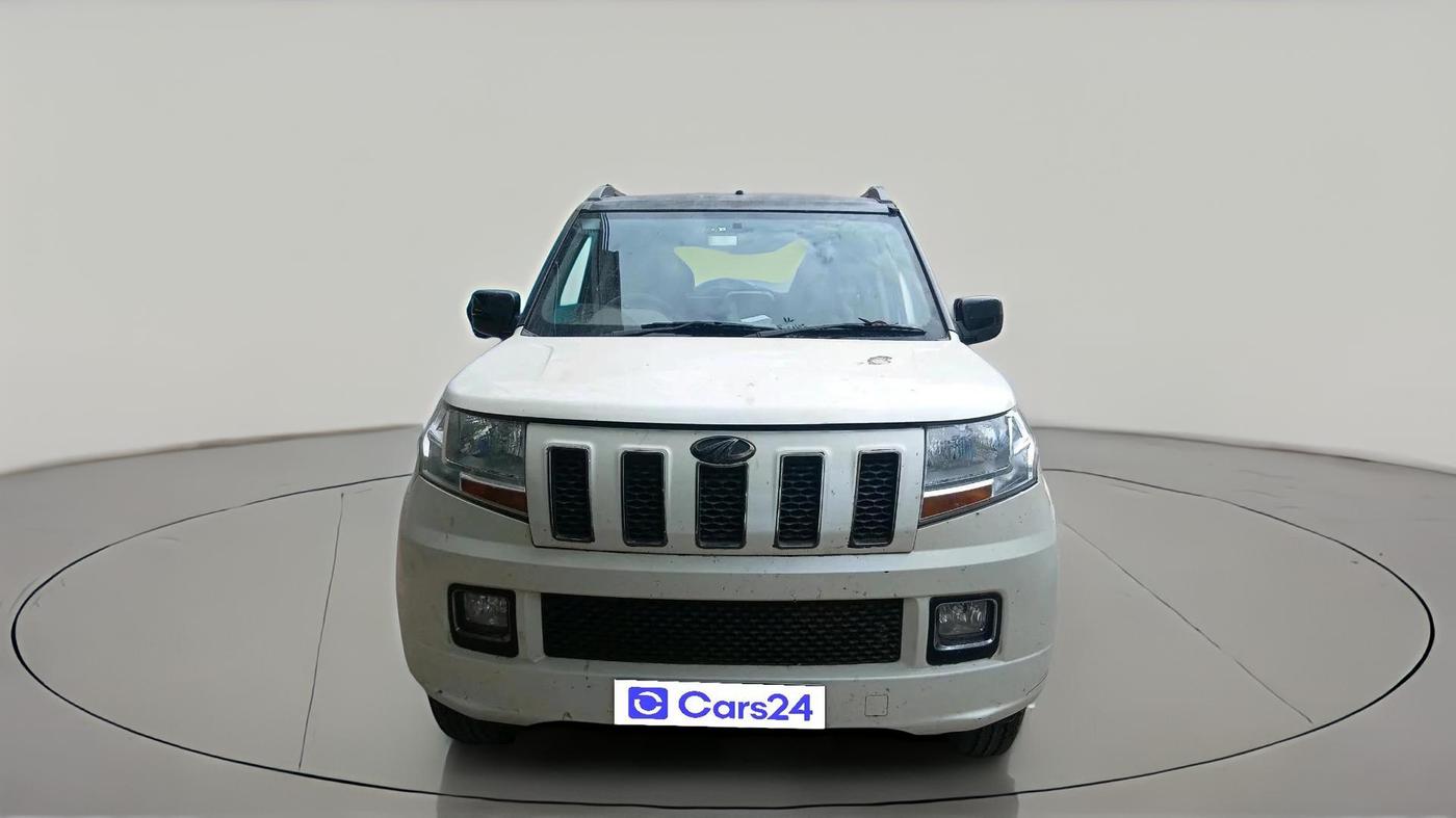 2017 Mahindra TUV300 T10, Diesel, Manual, 89,967 km, exterior