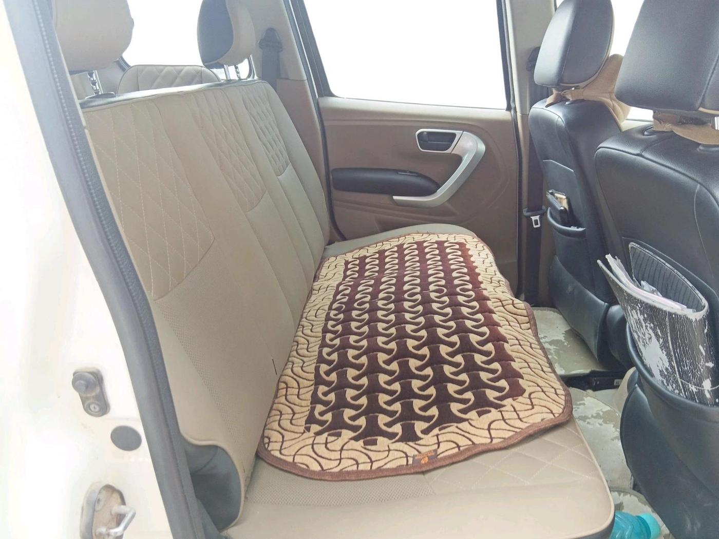 2017 Mahindra TUV300 T10, Diesel, Manual, 89,967 km, interior