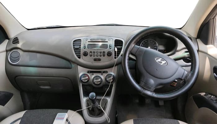 2013 Hyundai i10 SPORTZ 1.2, CNG, Manual, 74,350 km, interior