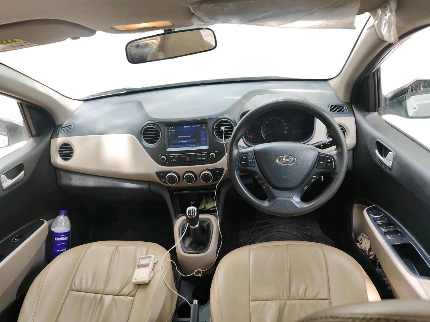 2018 Hyundai Xcent SX 1.2, CNG, Manual, 1,26,514 km, interior