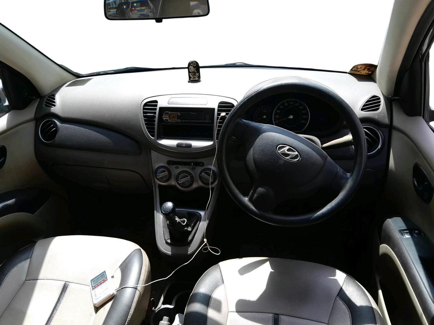 2013 Hyundai i10 ERA 1.1, Petrol, Manual, 88,820 km, interior