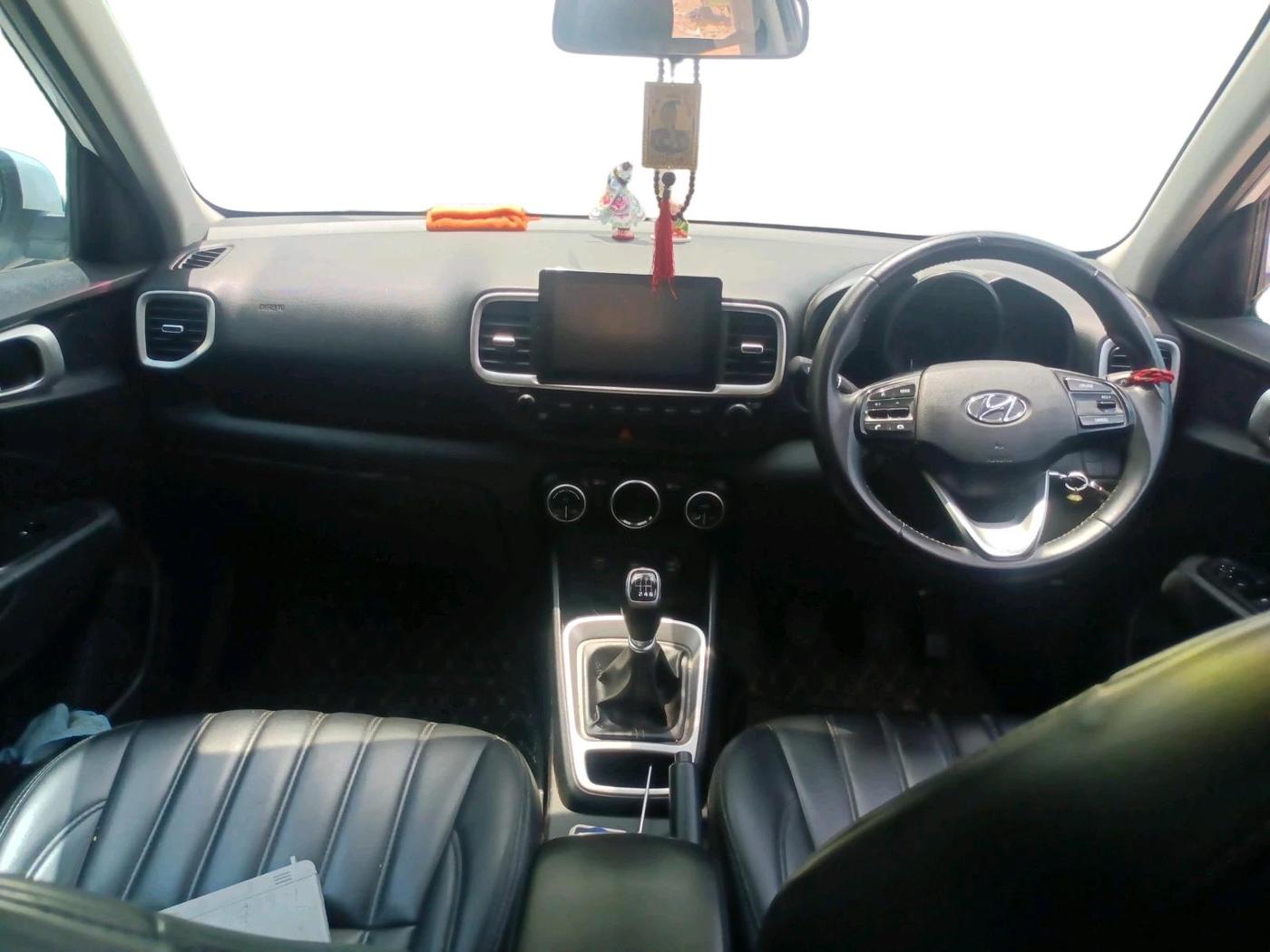 2021 Hyundai VENUE SX 1.0 TURBO, Petrol, Manual, 1,31,981 km, interior