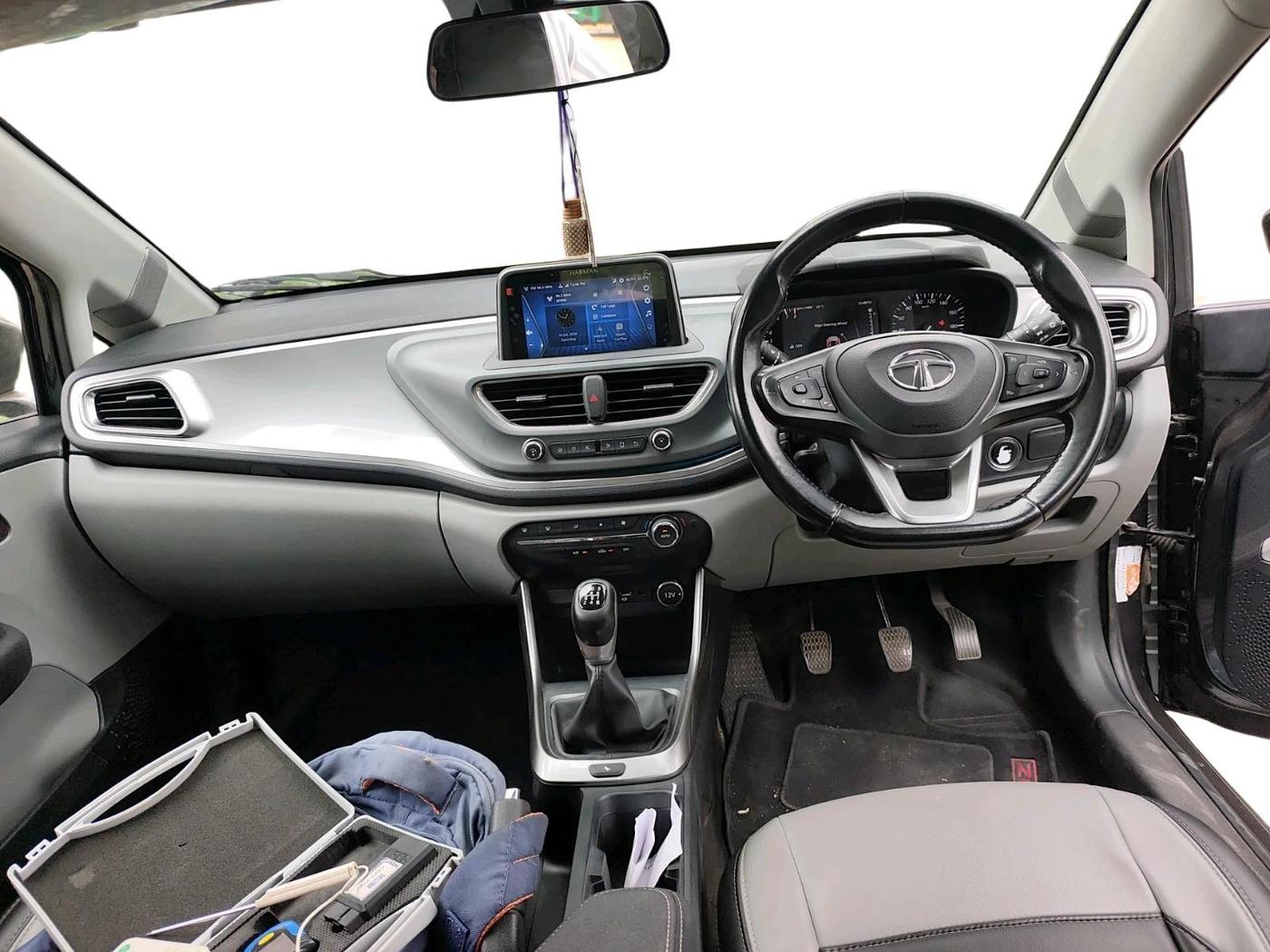 2021 Tata ALTROZ XZ PETROL, Petrol, Manual, 40,071 km, interior