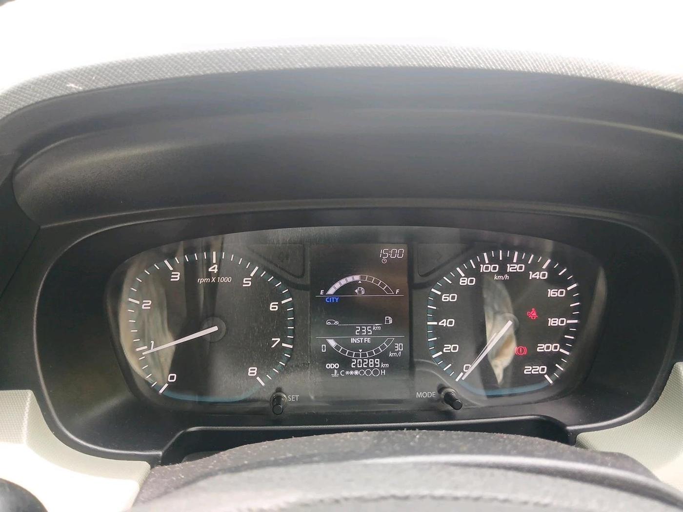 2022 Tata PUNCH ADVENTURE MT, Petrol, Manual, 20,289 km, interior