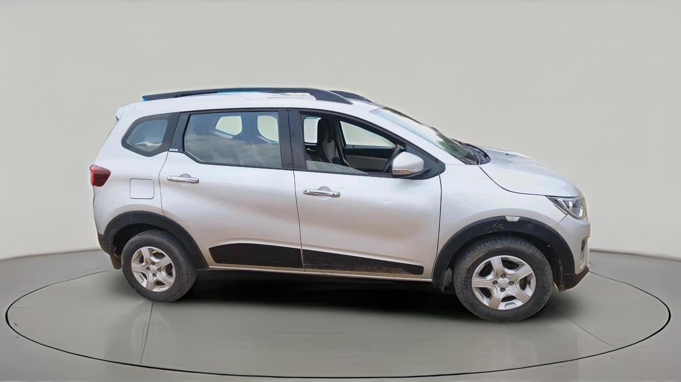 2019 Renault TRIBER RXZ, Petrol, Manual, 41,958 km, exterior
