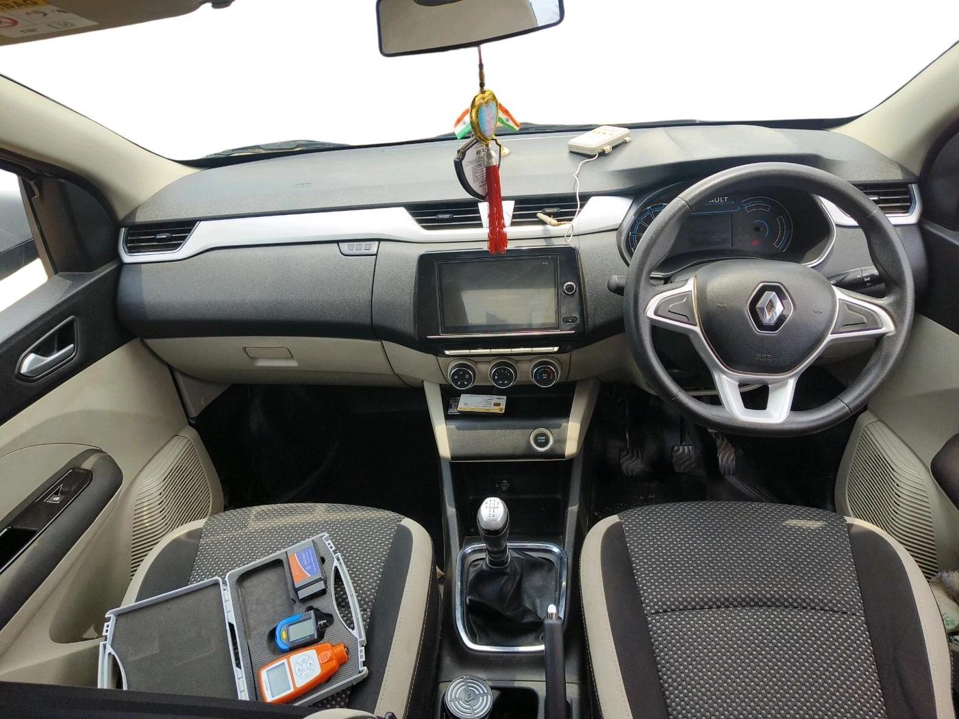 2019 Renault TRIBER RXZ, Petrol, Manual, 41,958 km, interior