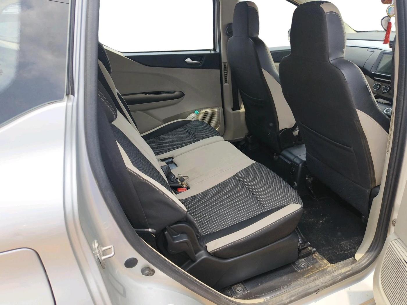 2019 Renault TRIBER RXZ, Petrol, Manual, 41,958 km, interior