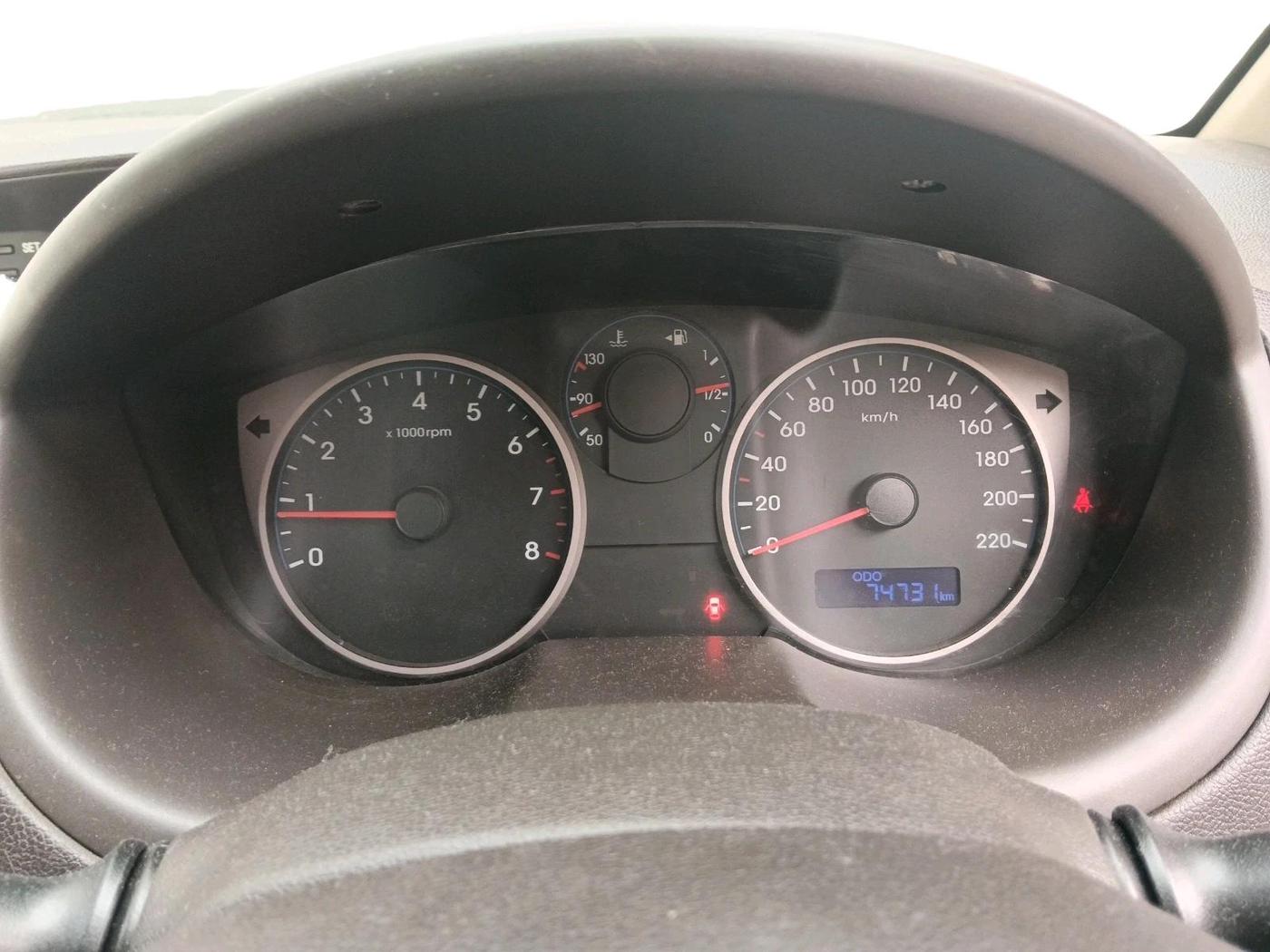 2014 Hyundai i20 SPORTZ 1.2, Petrol, Manual, 74,731 km, interior