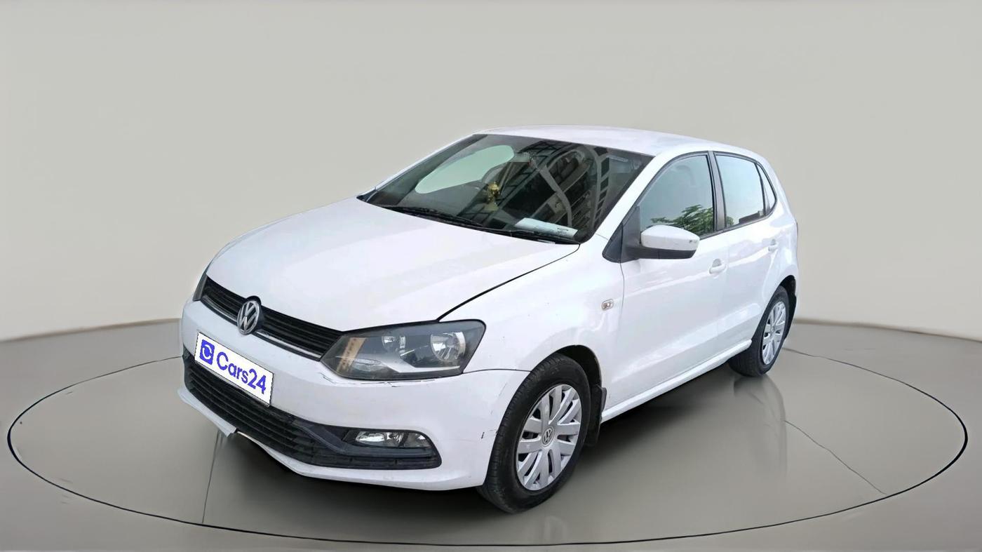 2015 Volkswagen Polo COMFORTLINE 1.5L, Diesel, Manual, 1,07,700 km, exterior