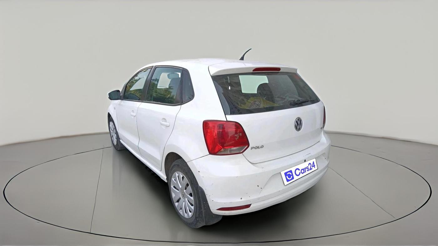 2015 Volkswagen Polo COMFORTLINE 1.5L, Diesel, Manual, 1,07,700 km, exterior