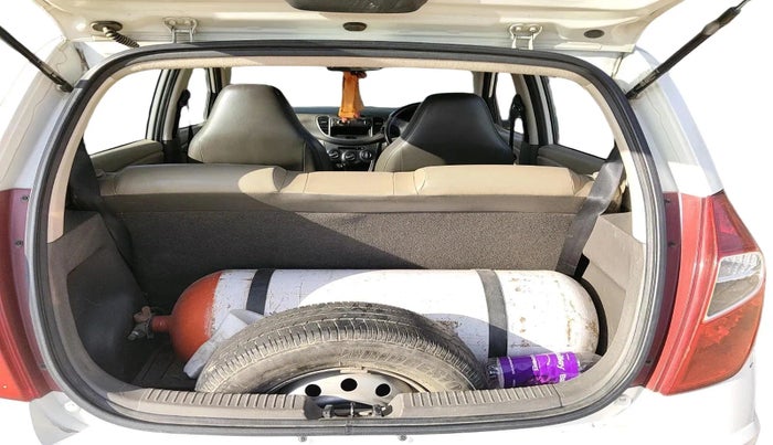 2015 Hyundai i10 MAGNA 1.1, CNG, Manual, 1,83,140 km, exterior