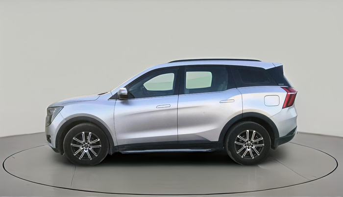 2021 Mahindra XUV700 AX 7 P MT 7 STR, Petrol, Manual, 1,32,493 km, exterior