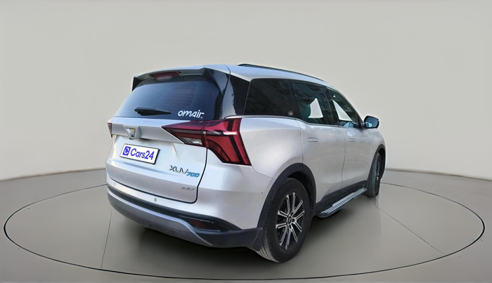 2021 Mahindra XUV700 AX 7 P MT 7 STR, Petrol, Manual, 1,32,493 km, exterior