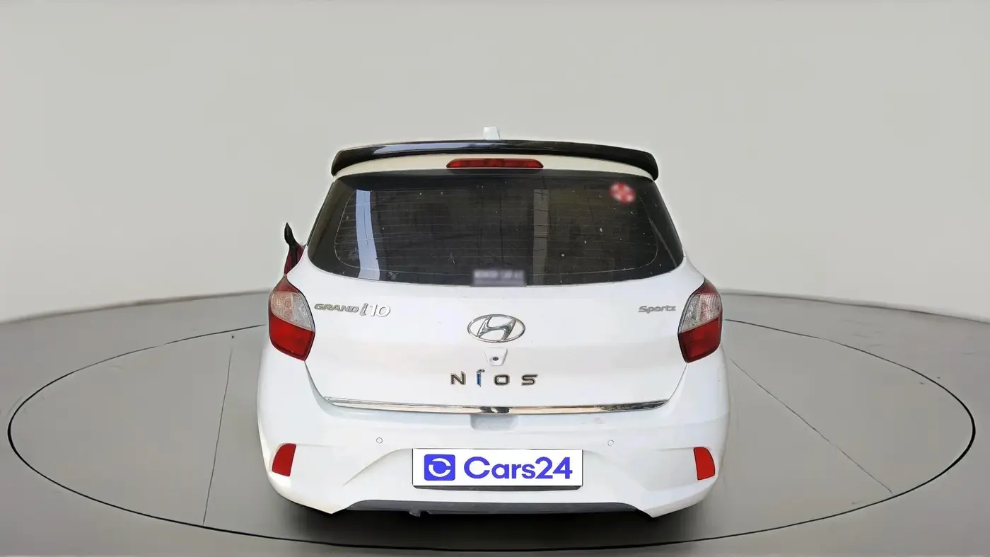 2021 Hyundai GRAND I10 NIOS SPORTZ 1.2 KAPPA VTVT CNG, CNG, Manual, 1,03,510 km, exterior