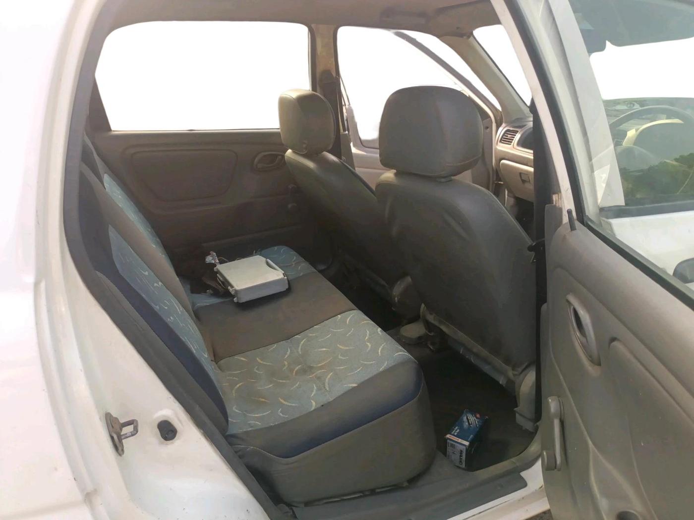 2012 Maruti Alto LXI, CNG, Manual, 60,234 km, interior