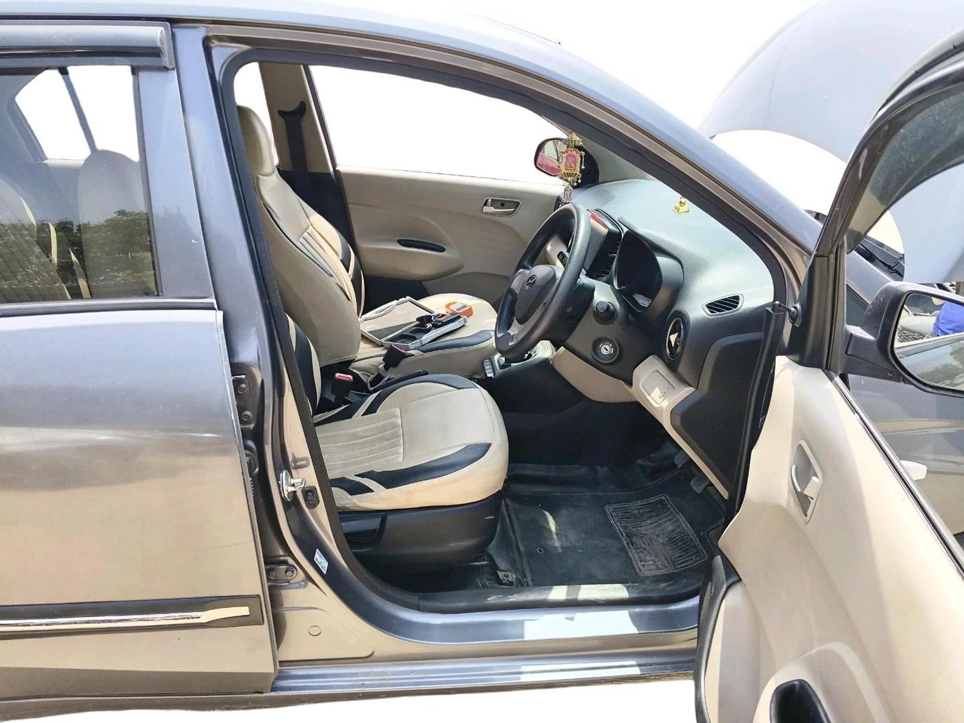 2019 Hyundai NEW SANTRO MAGNA, Petrol, Manual, 96,981 km, interior