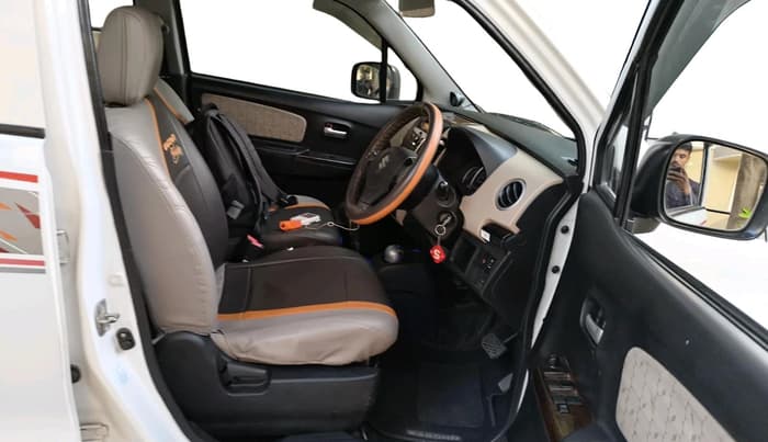 2017 Maruti Wagon R 1.0 VXI AMT, Petrol, Automatic, 49,204 km, interior