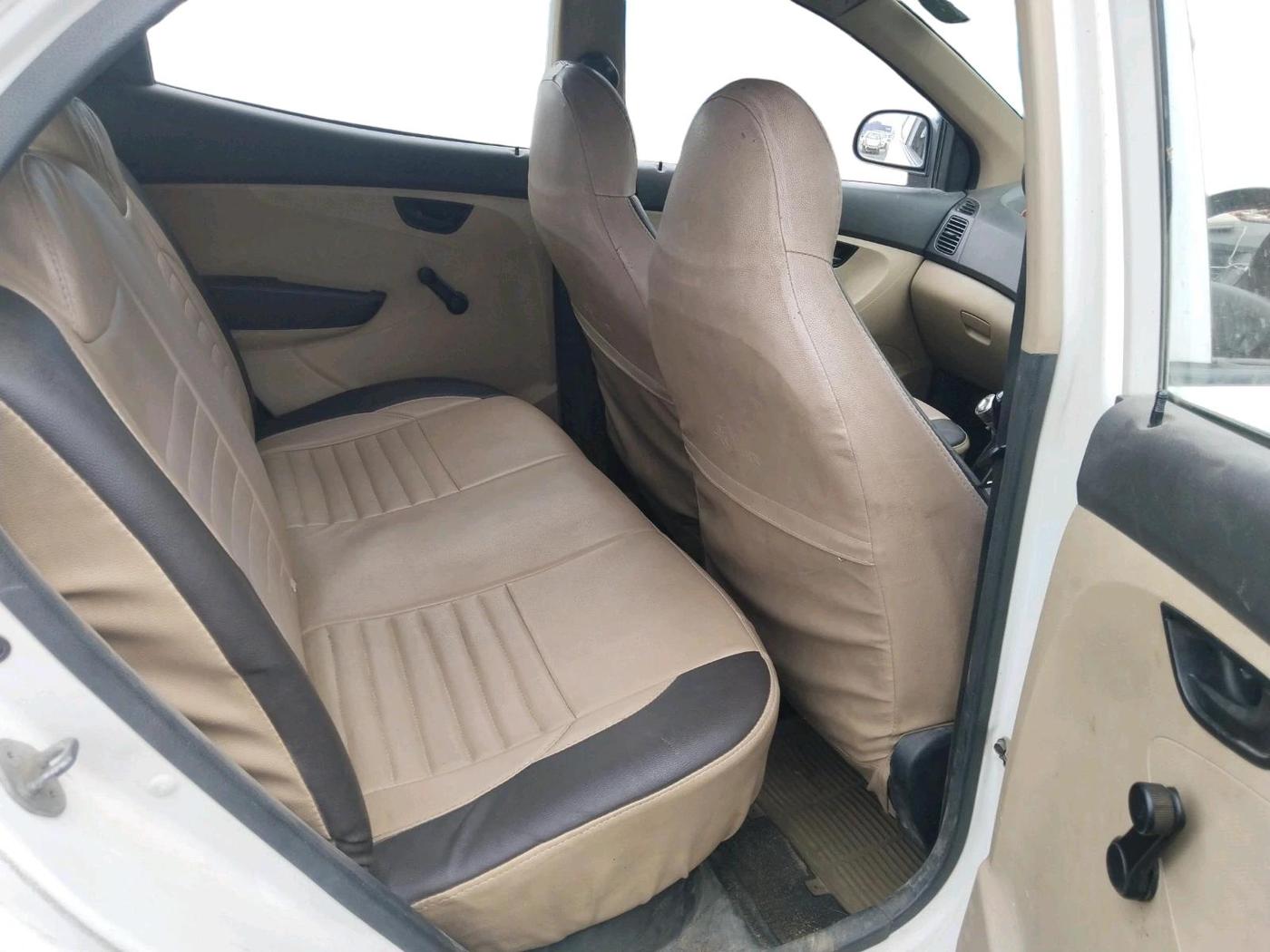 2014 Hyundai Eon ERA +, CNG, Manual, 1,47,424 km, interior