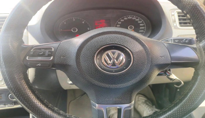 2013 Volkswagen Polo HIGHLINE DIESEL, Diesel, Manual, 1,40,424 km, interior