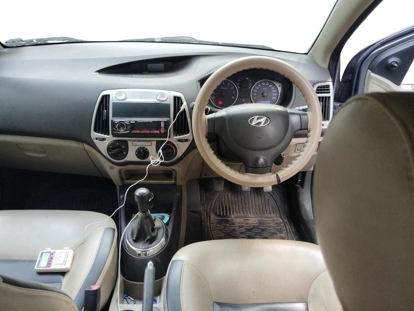 2011 Hyundai i20 ERA 1.2, Petrol, Manual, 54,921 km, interior