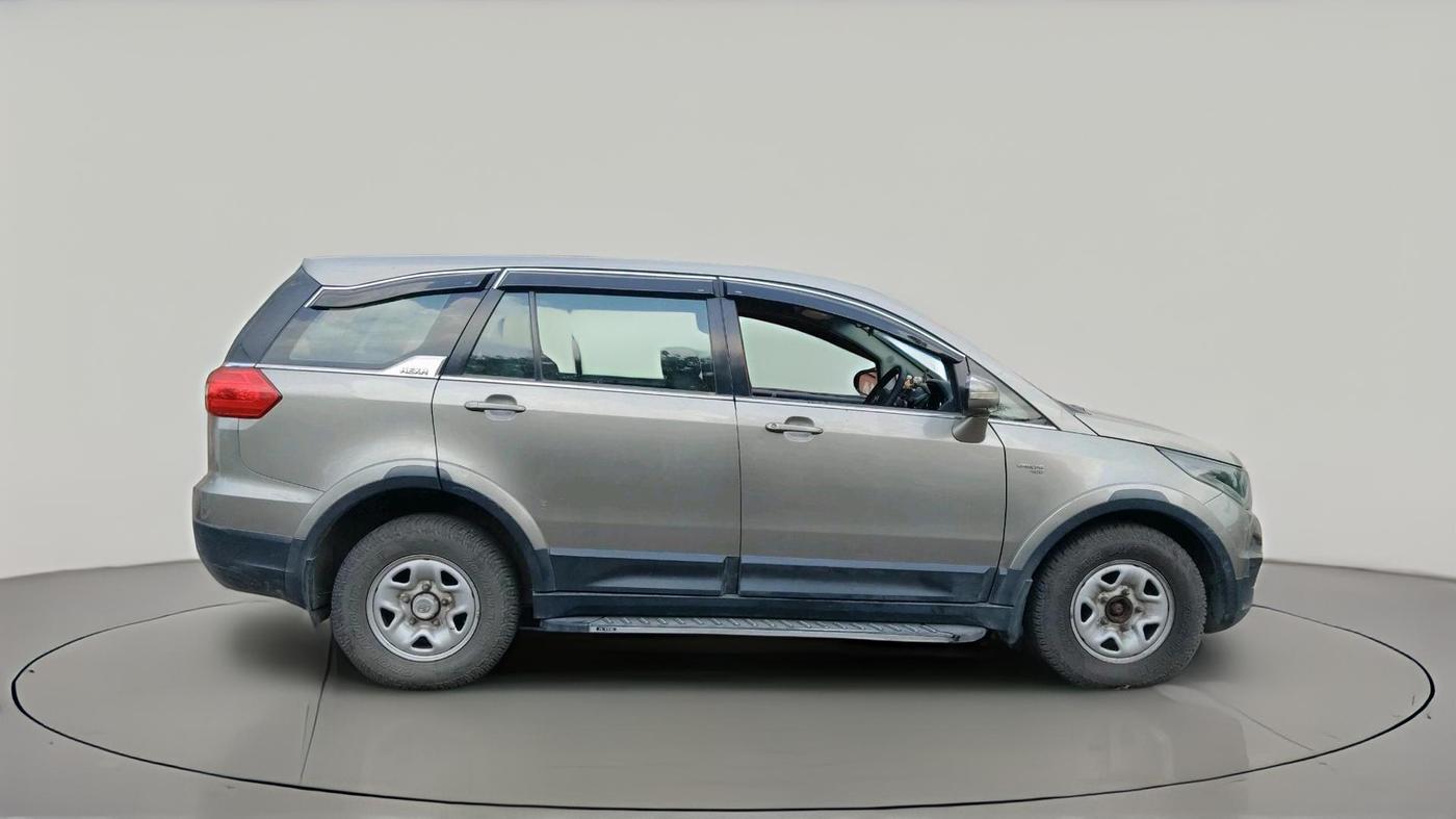 2018 Tata Hexa XM 4X2 7 STR, Diesel, Manual, 84,897 km, exterior