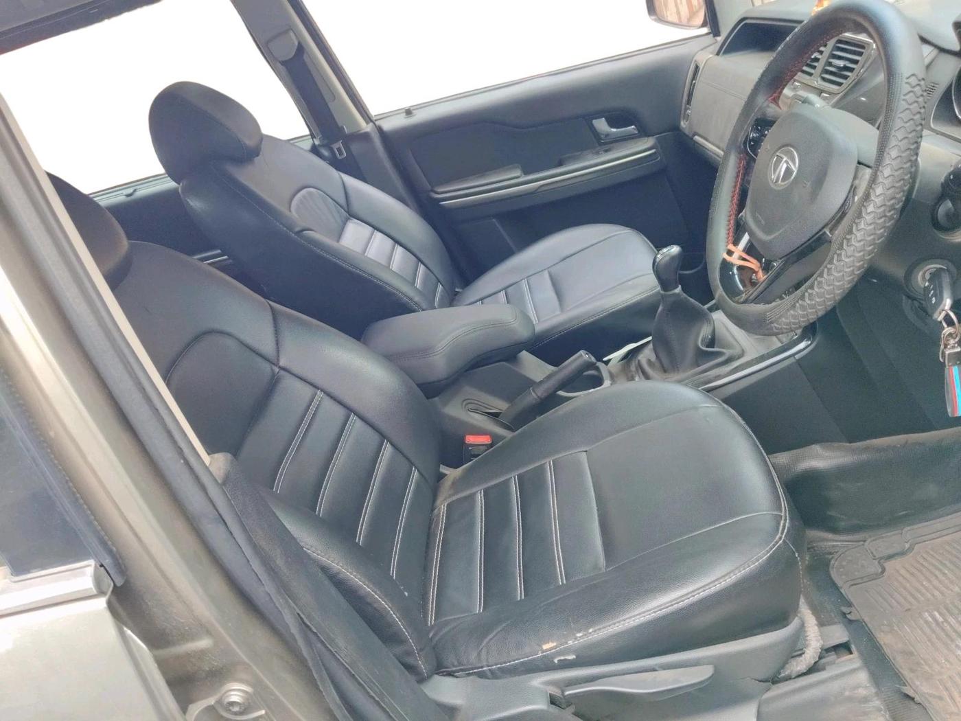 2018 Tata Hexa XM 4X2 7 STR, Diesel, Manual, 84,897 km, interior