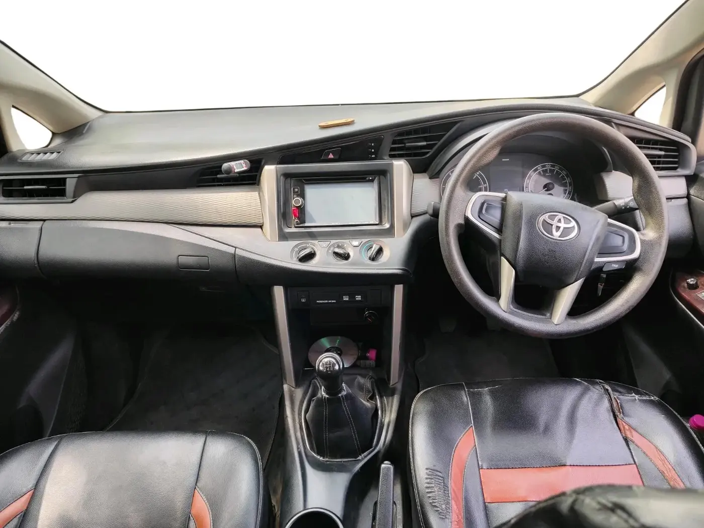 2016 Toyota Innova Crysta 2.4 G 7 STR, Diesel, Manual, 1,97,052 km, interior