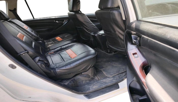 2016 Toyota Innova Crysta 2.4 G 7 STR, Diesel, Manual, 1,97,052 km, interior