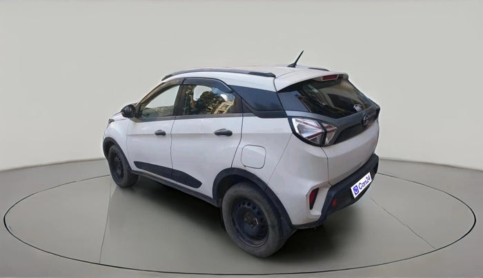 2022 Tata NEXON XM SUNROOF DIESEL, Diesel, Manual, 1,27,433 km, exterior