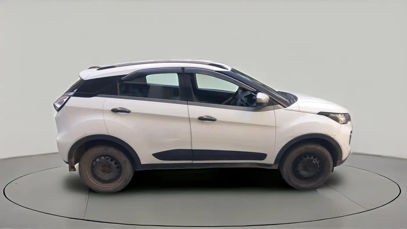 2022 Tata NEXON XM SUNROOF DIESEL, Diesel, Manual, 1,27,433 km, exterior
