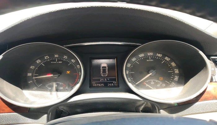 2013 Skoda Superb ELEGANCE 2.0 TDI CR AT, Diesel, Automatic, 1,07,925 km, interior