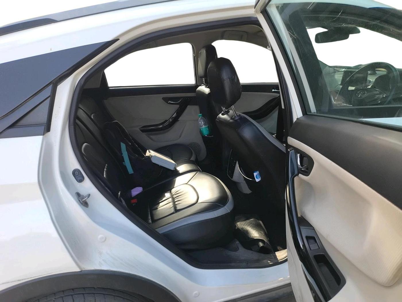 2023 Tata NEXON XZ PLUS PETROL SUNROOF, Petrol, Manual, 15,214 km, interior