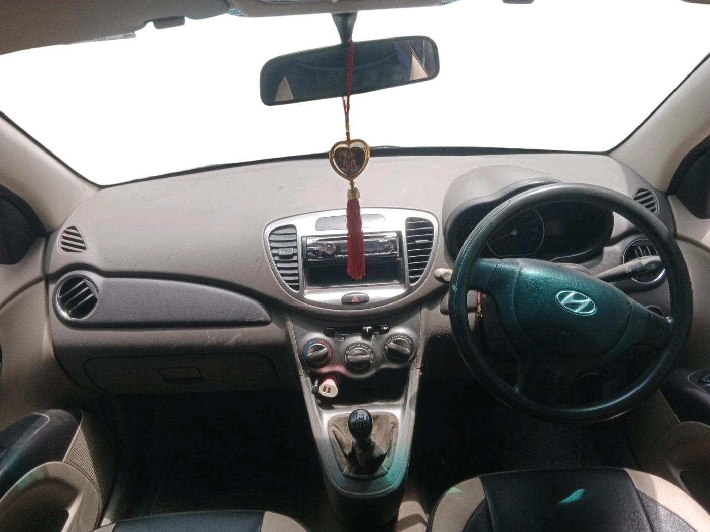 2011 Hyundai i10 MAGNA 1.2, CNG, Manual, 89,224 km, interior