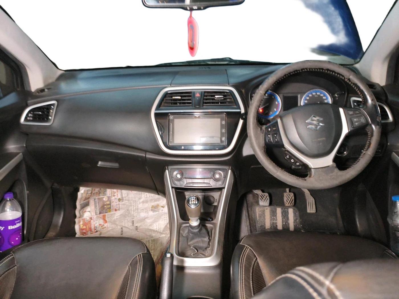 2016 Maruti S Cross ALPHA 1.6, Diesel, Manual, 56,407 km, interior