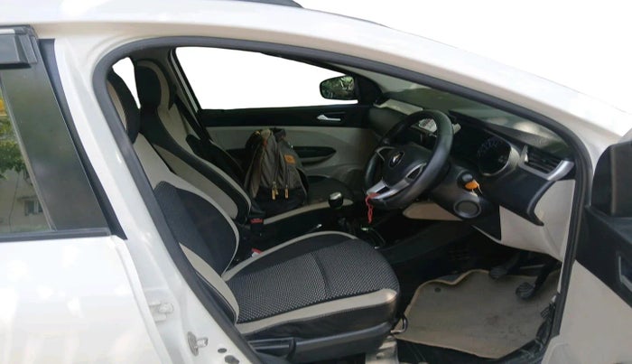 2019 Renault TRIBER RXZ, Petrol, Manual, 59,154 km, interior