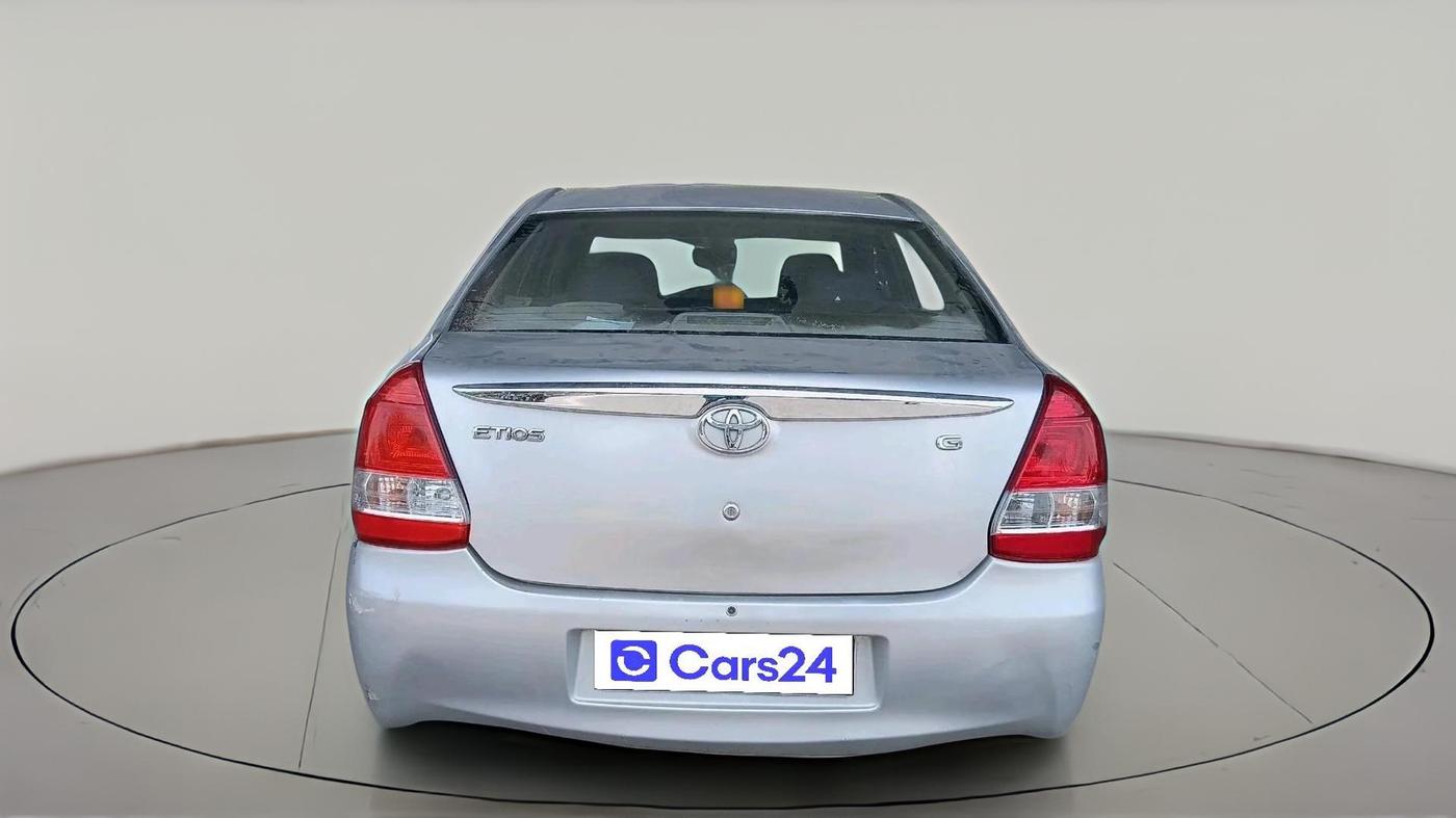 2015 Toyota Etios G, CNG, Manual, 1,56,477 km, exterior