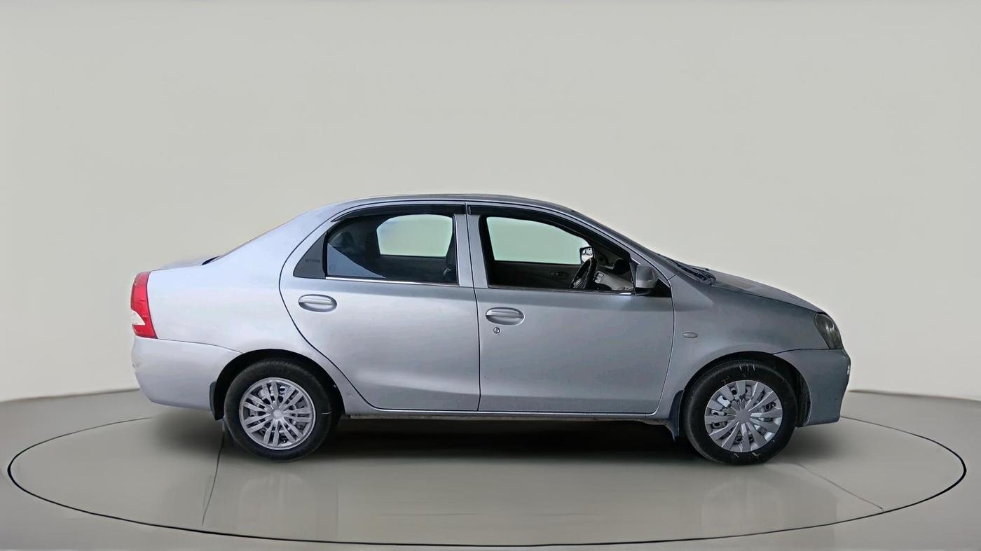 2015 Toyota Etios G, CNG, Manual, 1,56,477 km, exterior