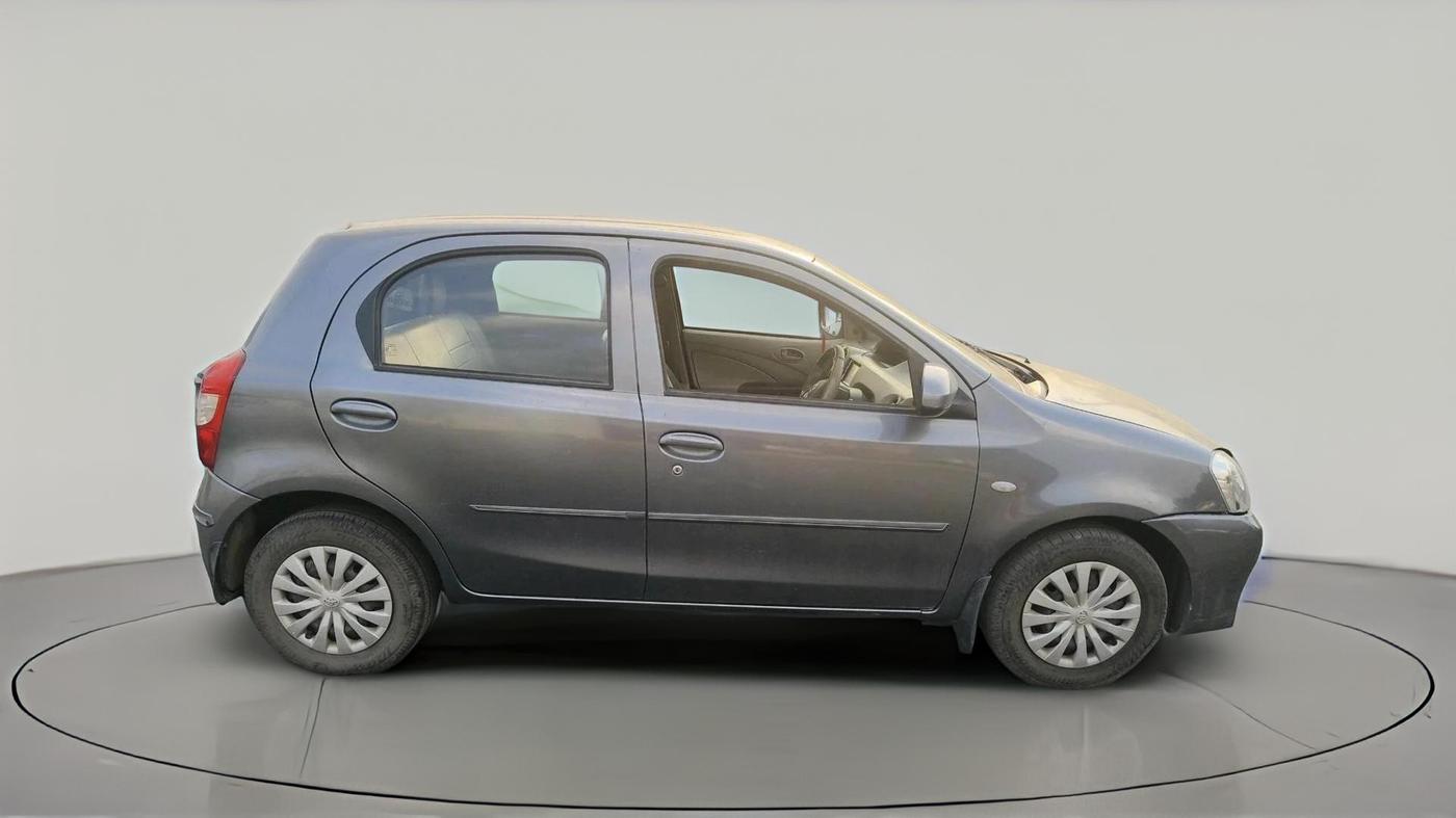 2016 Toyota Etios Liva GD, Diesel, Manual, 1,09,576 km, exterior