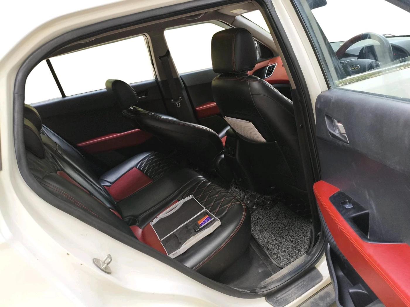 2017 Hyundai Creta SX PLUS AT 1.6 PETROL, Petrol, Automatic, 1,01,189 km, interior