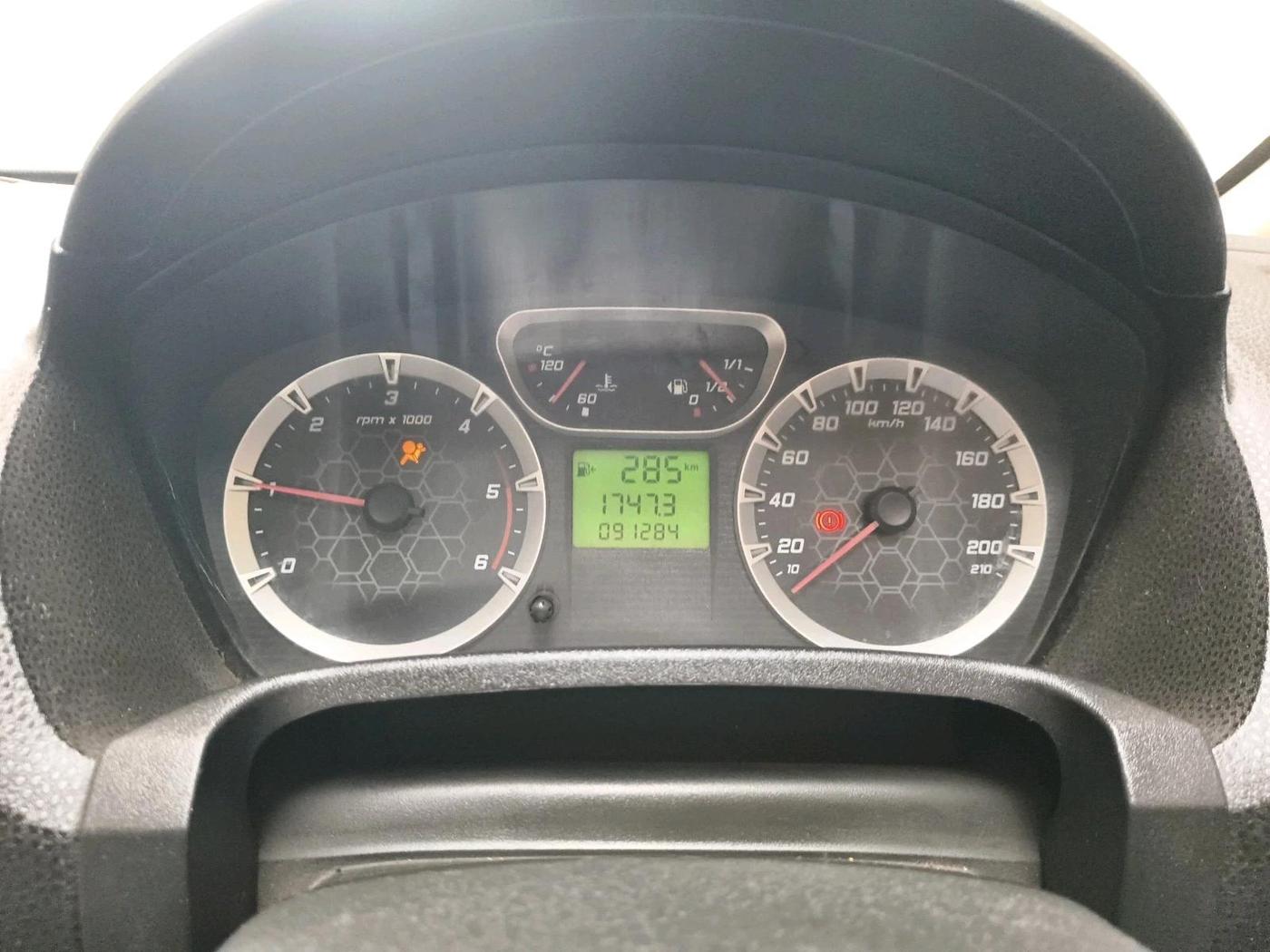 2011 Ford Fiesta Classic SXI 1.4 DIESEL, Diesel, Manual, 91,284 km, interior