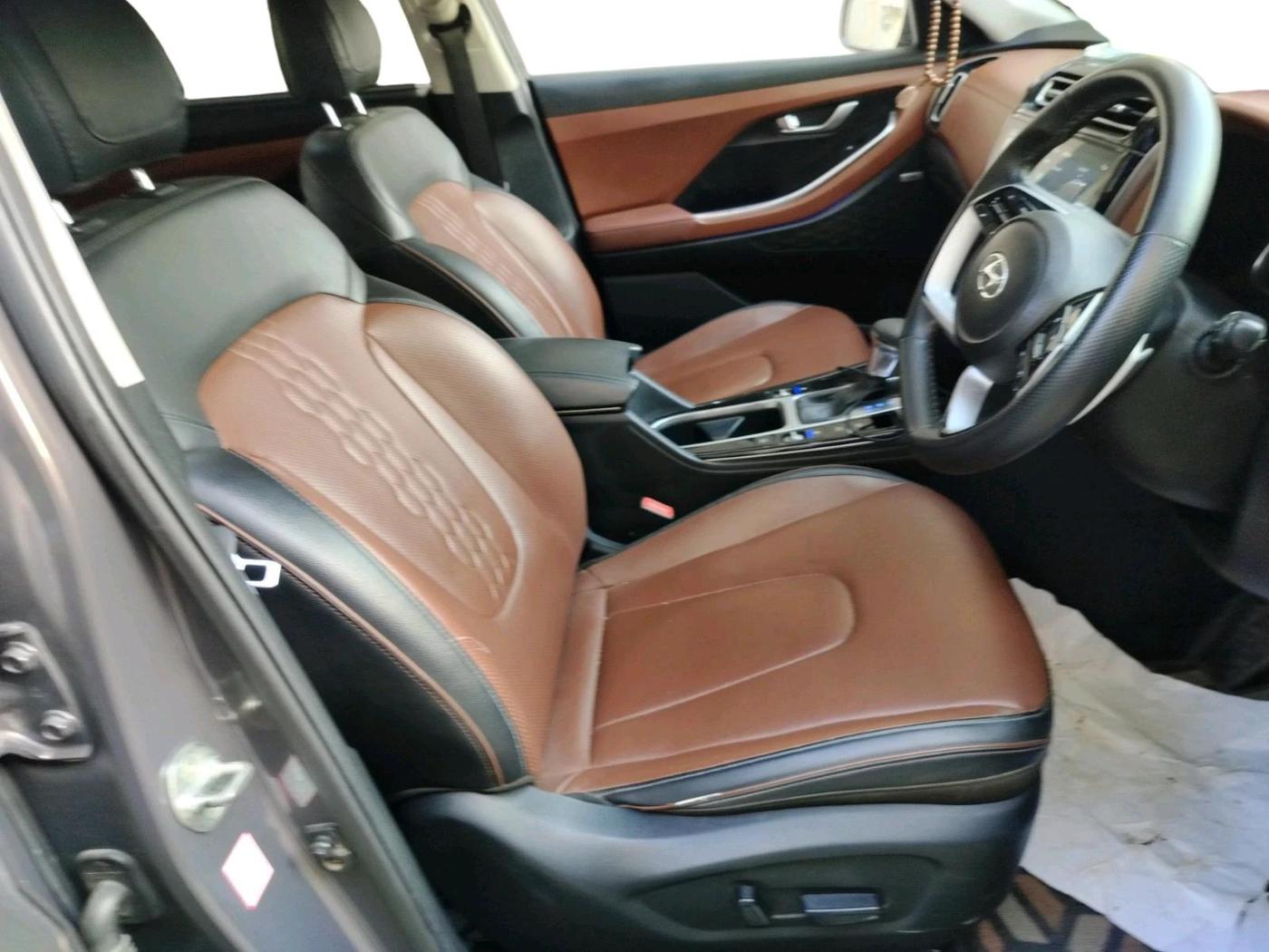 2021 Hyundai ALCAZAR 1.5 SIGNATURE (O) AT 6STR, Diesel, Automatic, 80,933 km, interior