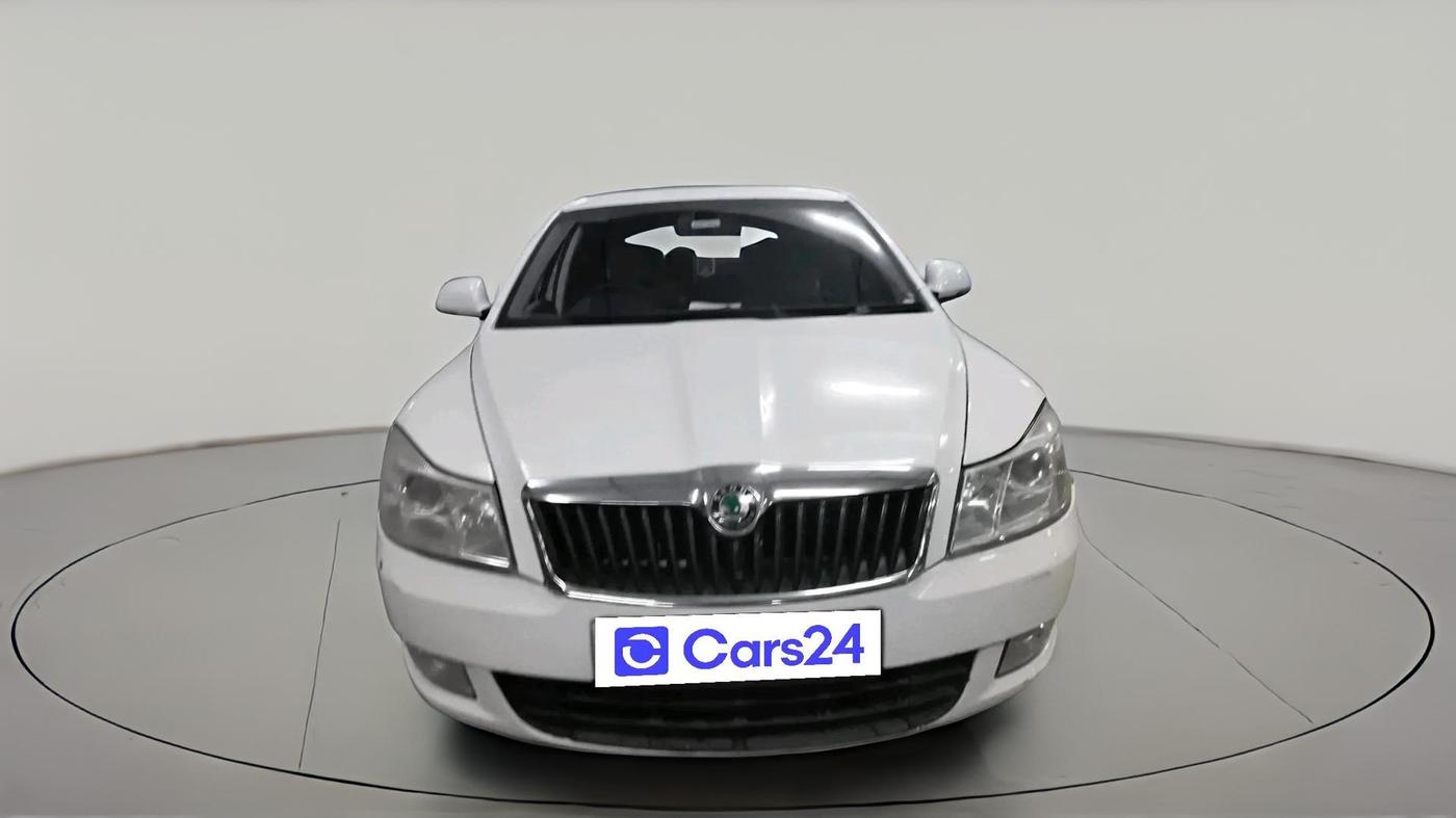 2011 Skoda Laura AMBIENTE 1.9 TDI MT, Diesel, Manual, 1,05,142 km, exterior