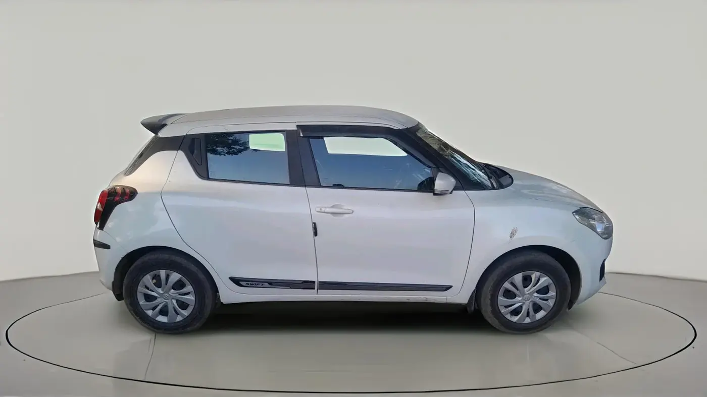 2021 Maruti Swift VXI, CNG, Manual, 90,357 km, exterior