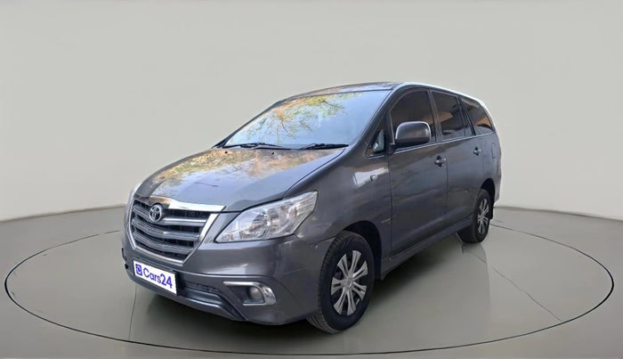 2013 Toyota Innova 2.5 GX 8 STR, Diesel, Manual, 1,77,803 km, exterior
